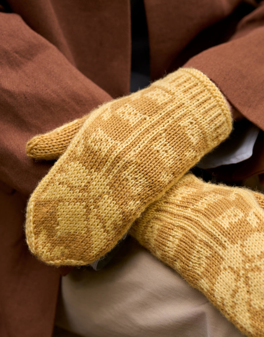 Arcadia Beret & Mittens Yarn & Pattern Knitting Kit, West Yorkshire Spinners