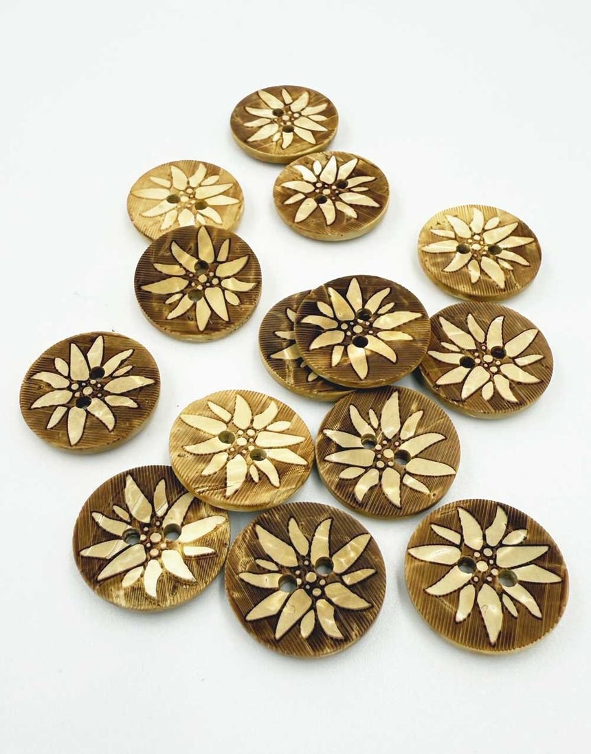 Coconut Shell Button, 18mm, Edelweiss