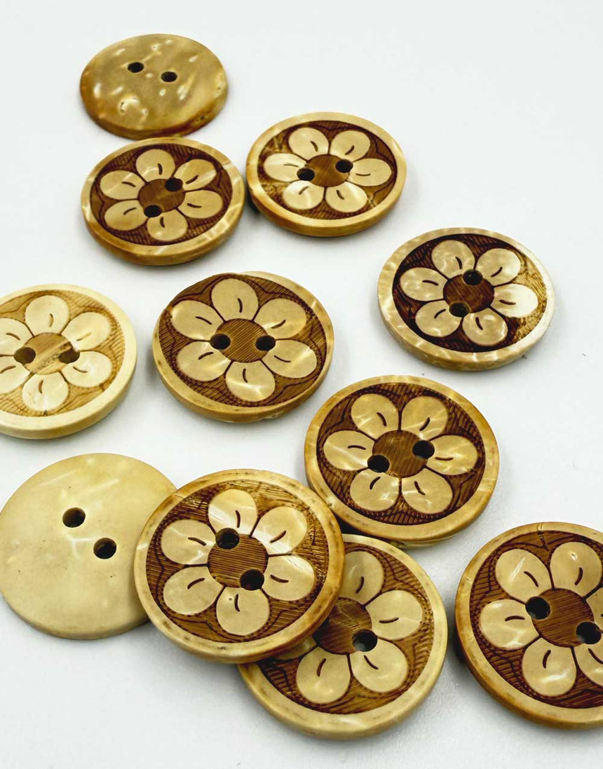 Coconut Shell Button, 18mm, Flower