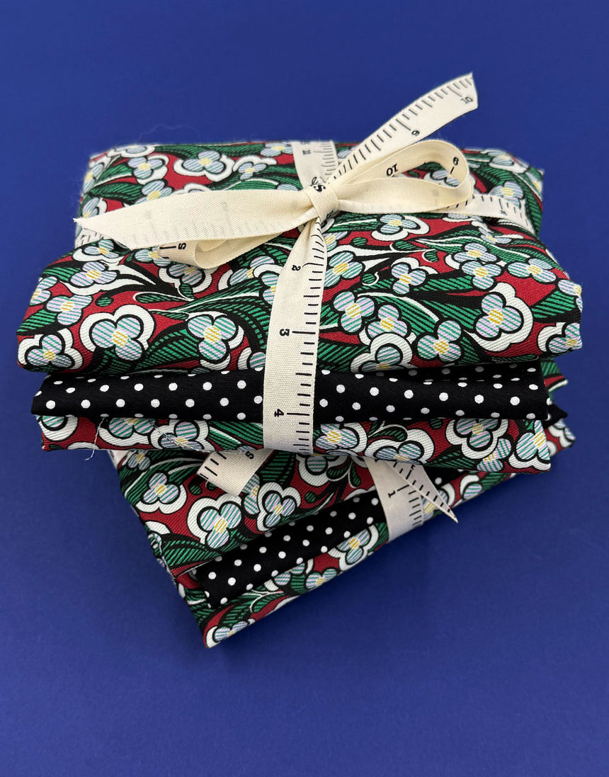 Liberty Fabrics Clasp Purse Clothkits® Sewing Kit with Liberty Fabrics