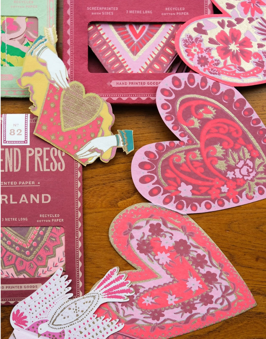 Hearts Concertina Paper Garland, Design 03, East End Press