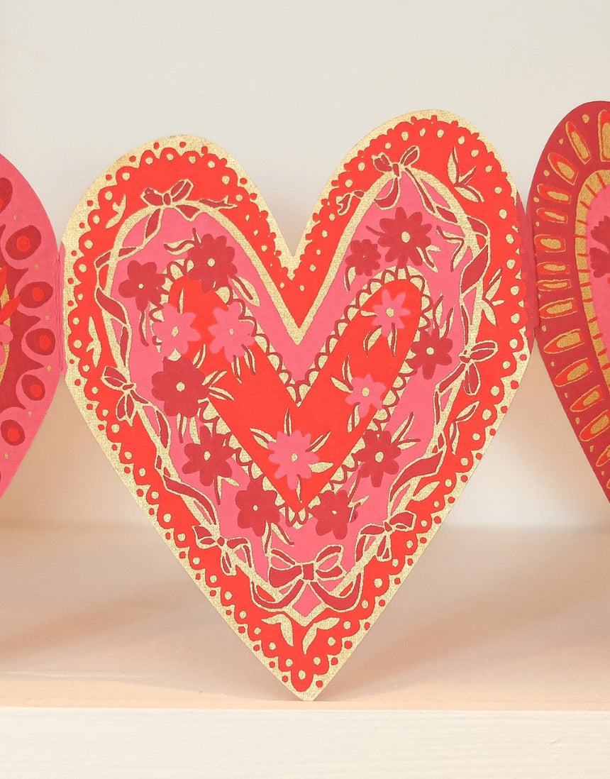 Hearts Concertina Paper Garland, Design 03, East End Press