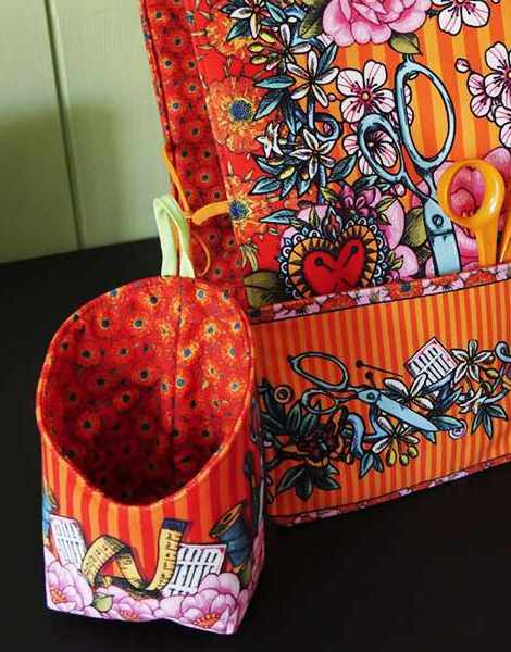 Couture Passion Little Hanging Basket, Odile Bailloeul Sewing Kit