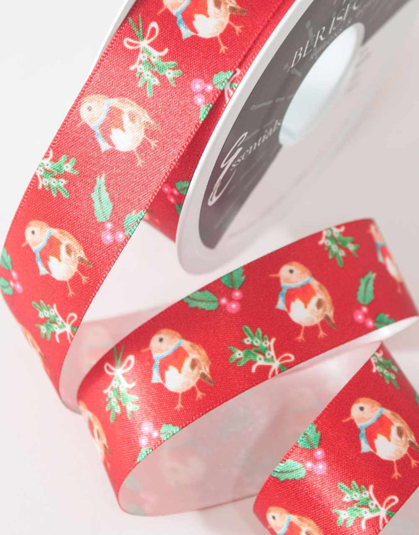 Robin on Red Christmas Robin, 25mm