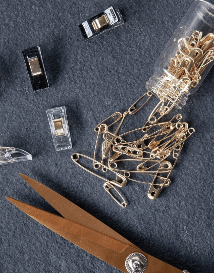 Hemline Gold Scissors Embroidery Scissors 12.5cm, Hemline Gold 9317385314280 9317385314280