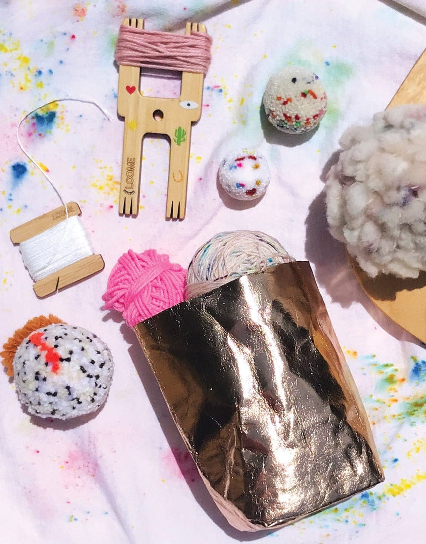 Loome Pom Pom Making Bobbin with Floss for Pom Pom Making, Loome 748252774002 748252774002