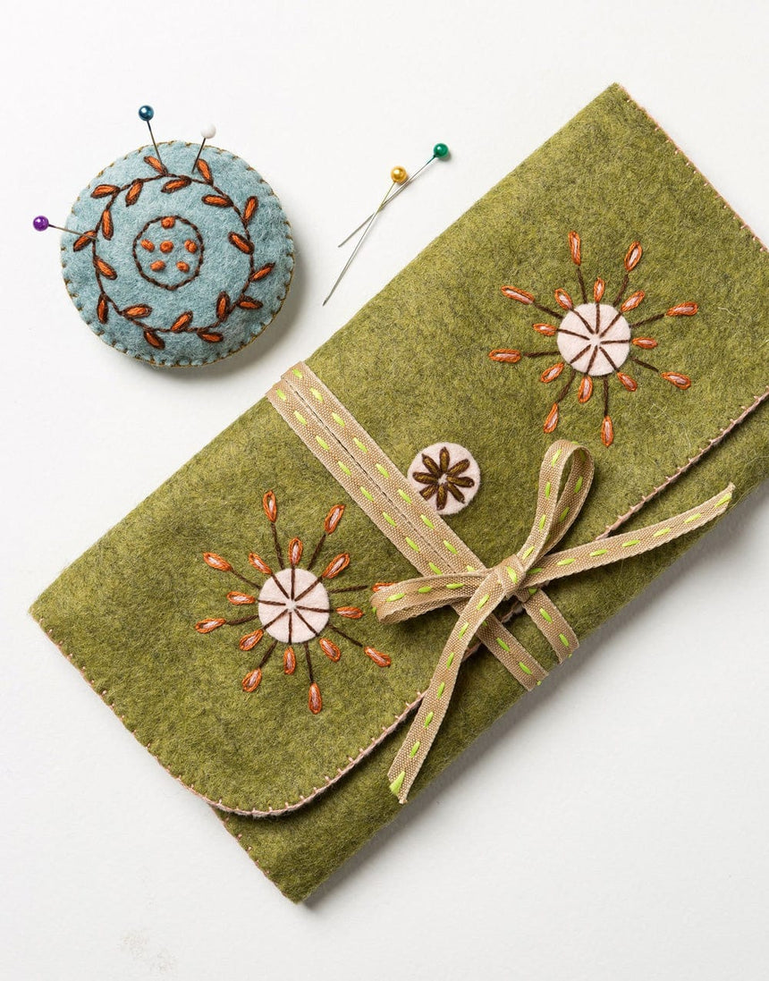 Corinne Lapierre Embroidery Sewing Roll Embroidered Felt Craft Kit by Corinne Lapierre 0600209370906 608603782868