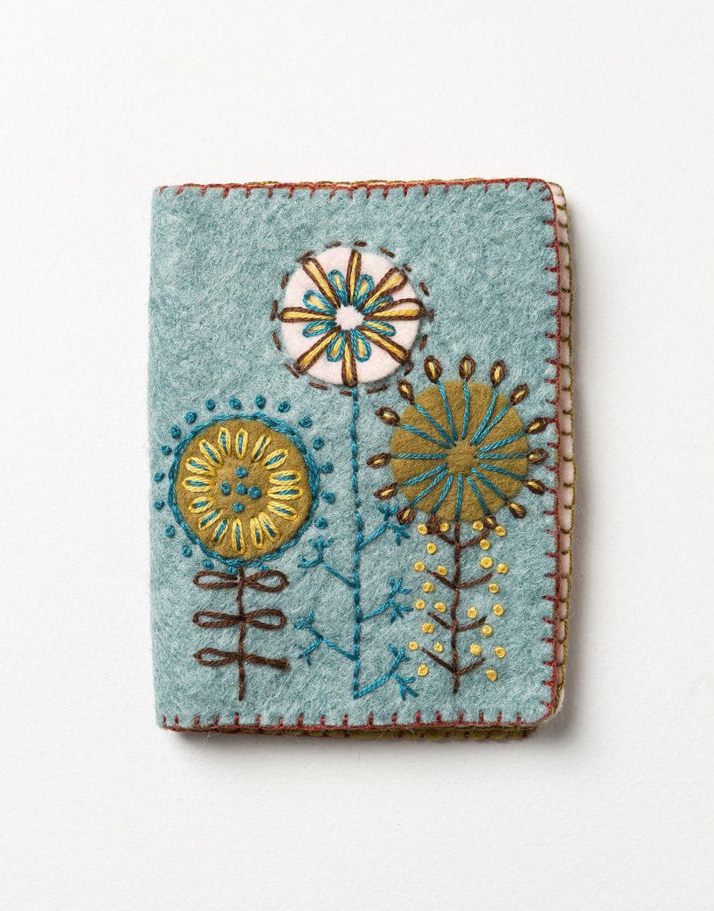 Corinne Lapierre Embroidery Needle Case Embroidered Felt Craft Kit by Corinne Lapierre 0608603782660 608603782660