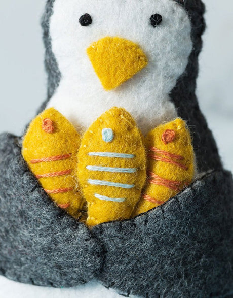 Corinne Lapierre Felt Craft Penguin Mini Felt Christmas Craft Kit by Corinne Lapierre 0608603782783 608603782783