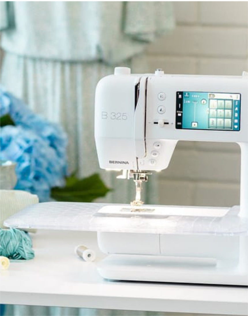 Bernina B325 (Gen 2) Sewing Machine