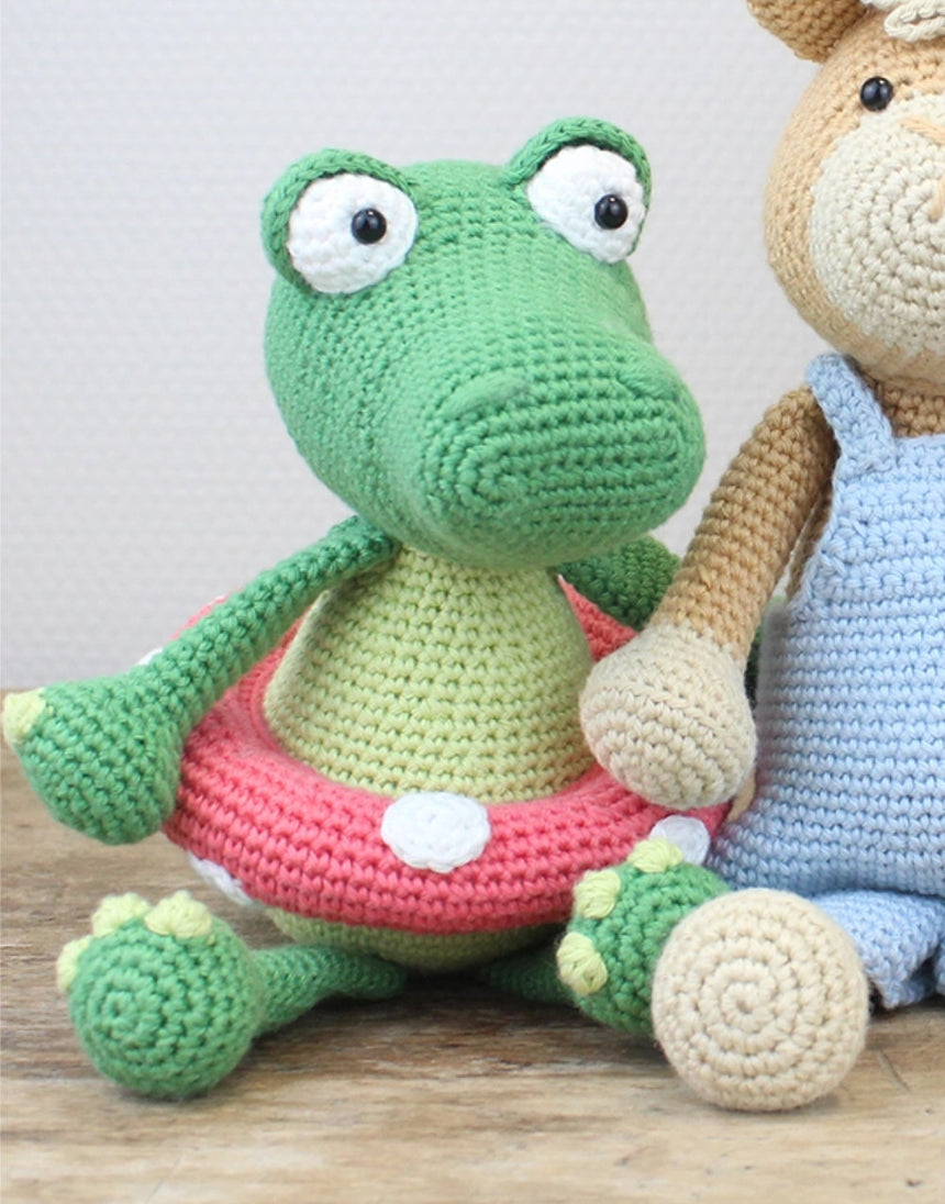 Klass the Crocodile Crochet Kit, Hardicraft