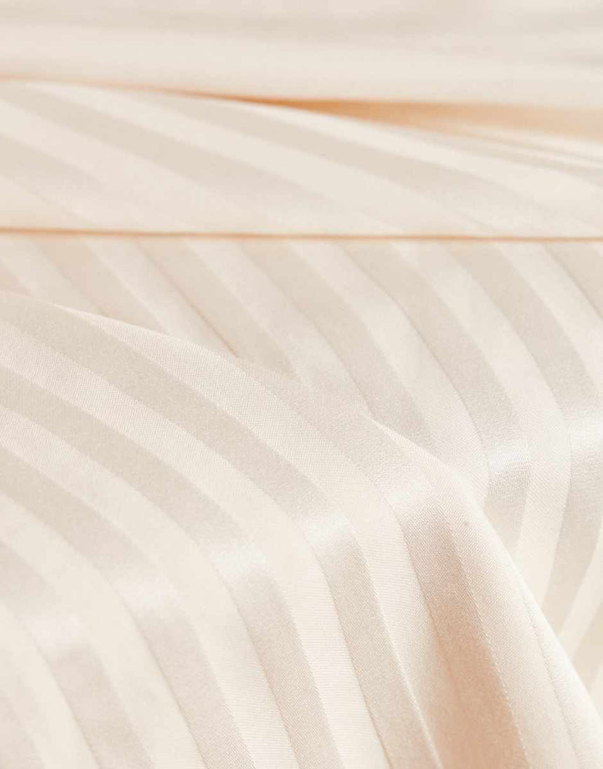 Atelier Brunette Cotton Viscose White / Stripes White Stripes Satin Effect Viscose Cotton Fabric, Atelier Brunette 15416