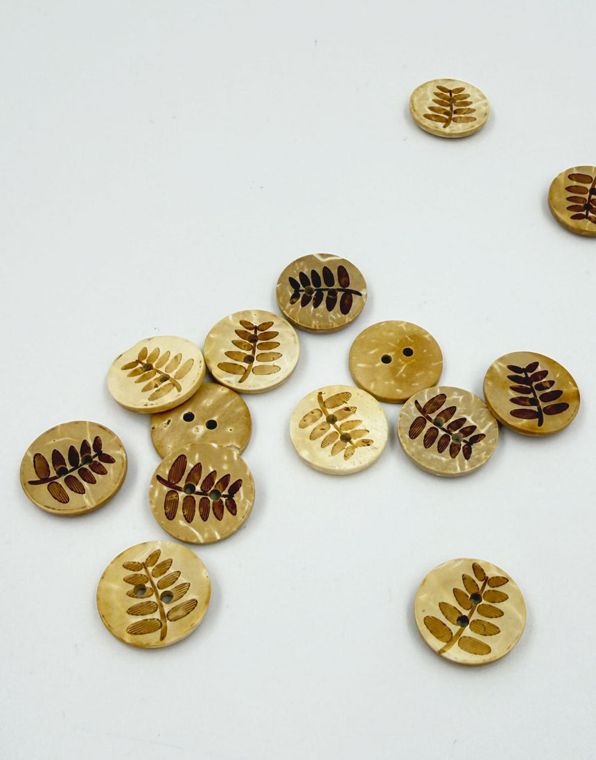 Coconut Shell Button, 18mm, Leaf