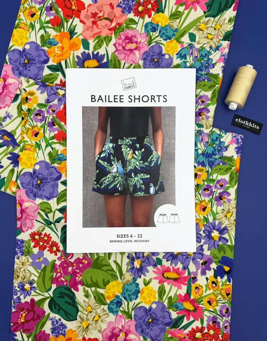 Floral Viscose Linen Bailee Shorts Dressmaking Kit, Tessuti