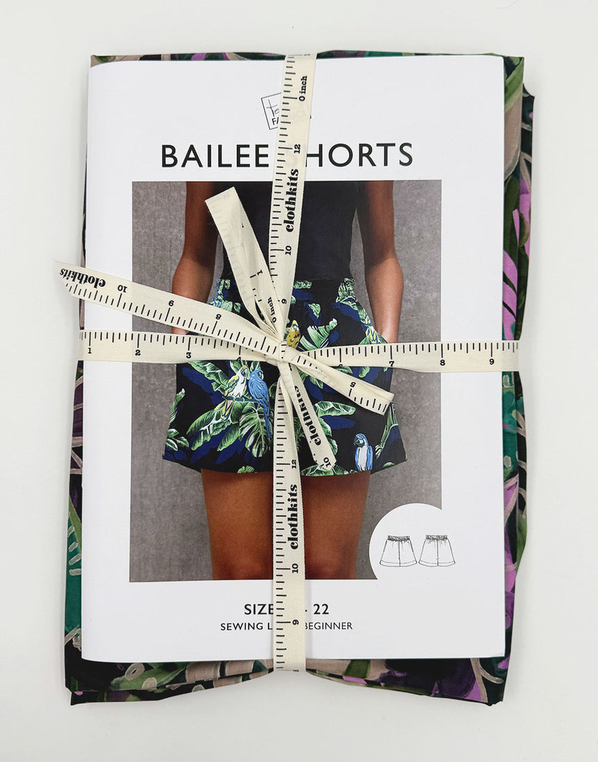 Painted Palm Viscose Bailee Shorts Dressmaking Kit, Tessuti
