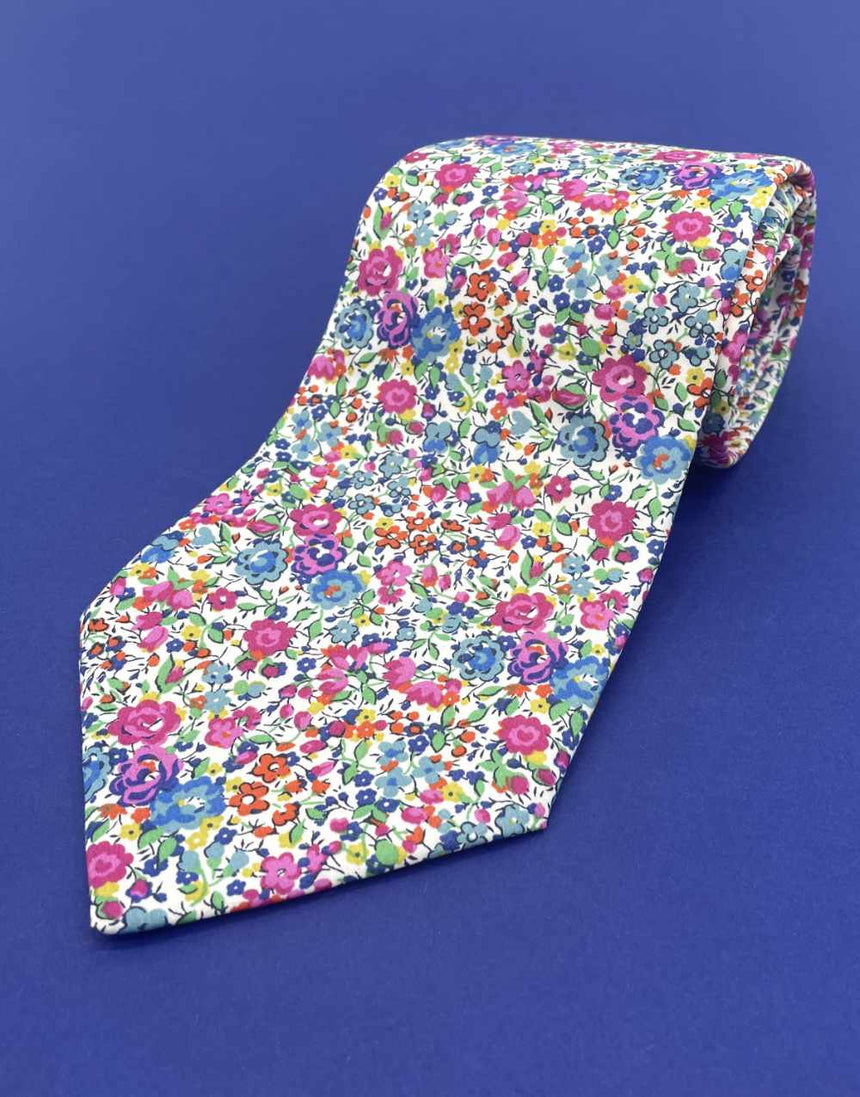 Classic Tie Paper Sewing Pattern, Clothkits®