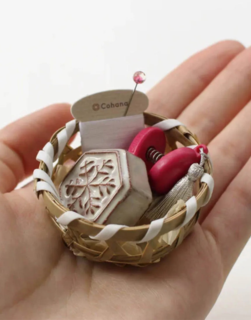 Cohana Kantsubaki Mini 4-Piece Sewing Kit