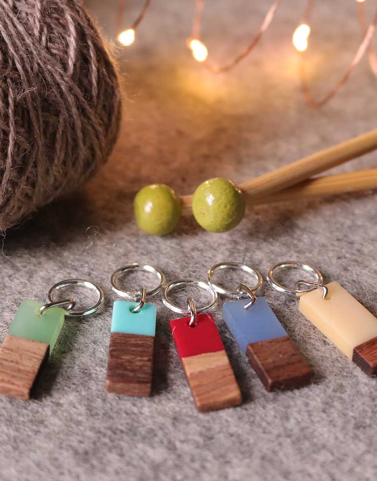 Jenerates Knitting Stitch Markers