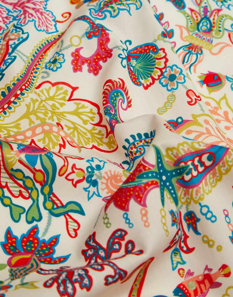 Liberty Fabrics Liberty Fabrics Tana Lawn® SS23: Beauty and Chaos Liberty Fabrics Tana Lawn® Ocean Deep B 15146