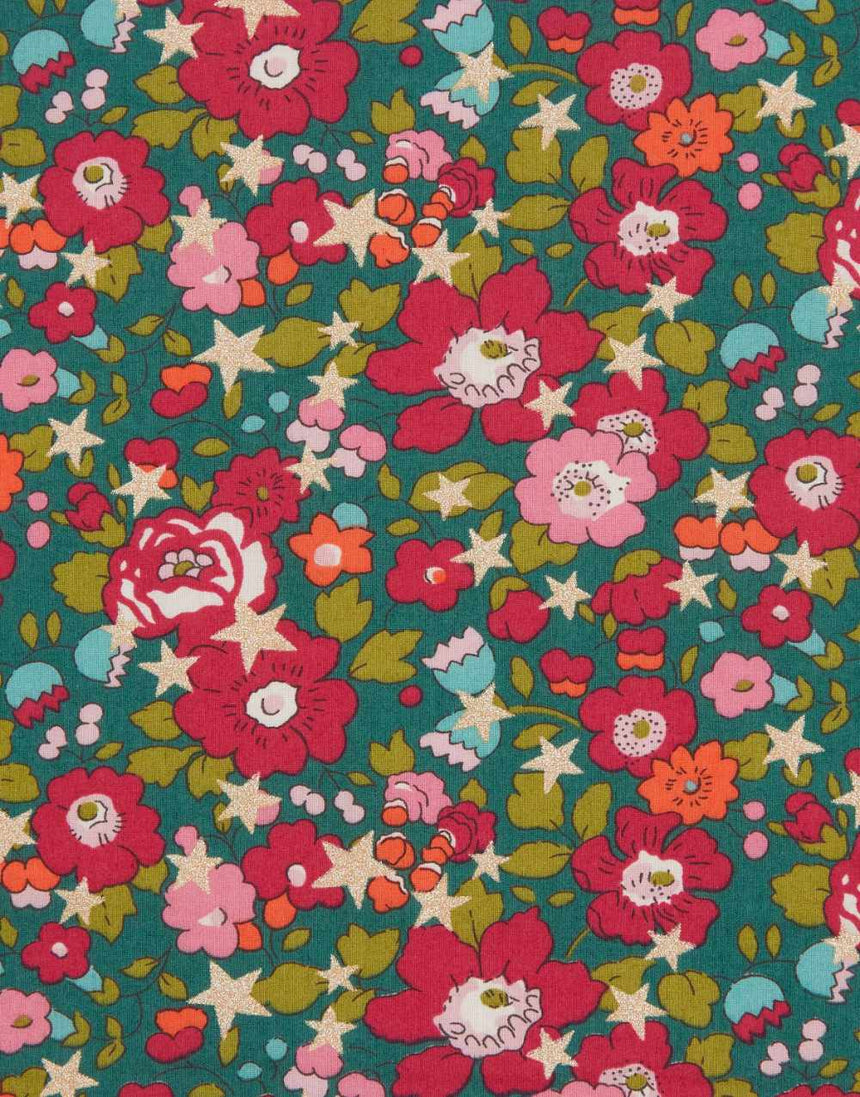 Liberty Fabrics Liberty Fabrics Tana Lawn® AW23: Christmas Liberty Fabrics Tana Lawn® Christmas Betsy Star C 15947