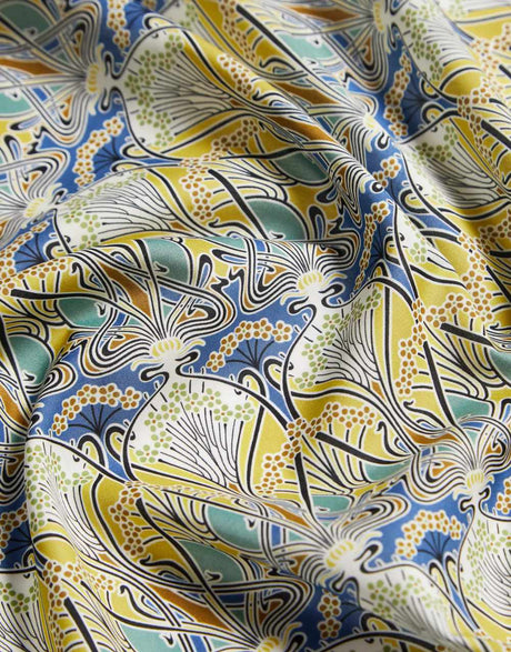 Liberty Fabrics Liberty Fabrics Tana Lawn® CC23: Liberty Legends Liberty Fabrics Organic Tana Lawn® Ianthe B Liberty Legend 15470