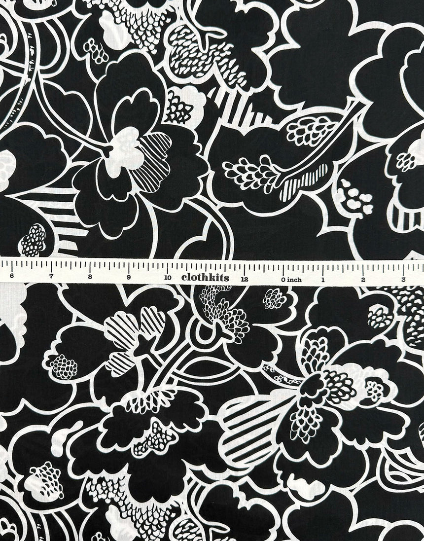 Liberty Fabrics Tana Lawn® Prospect Flower Mono
