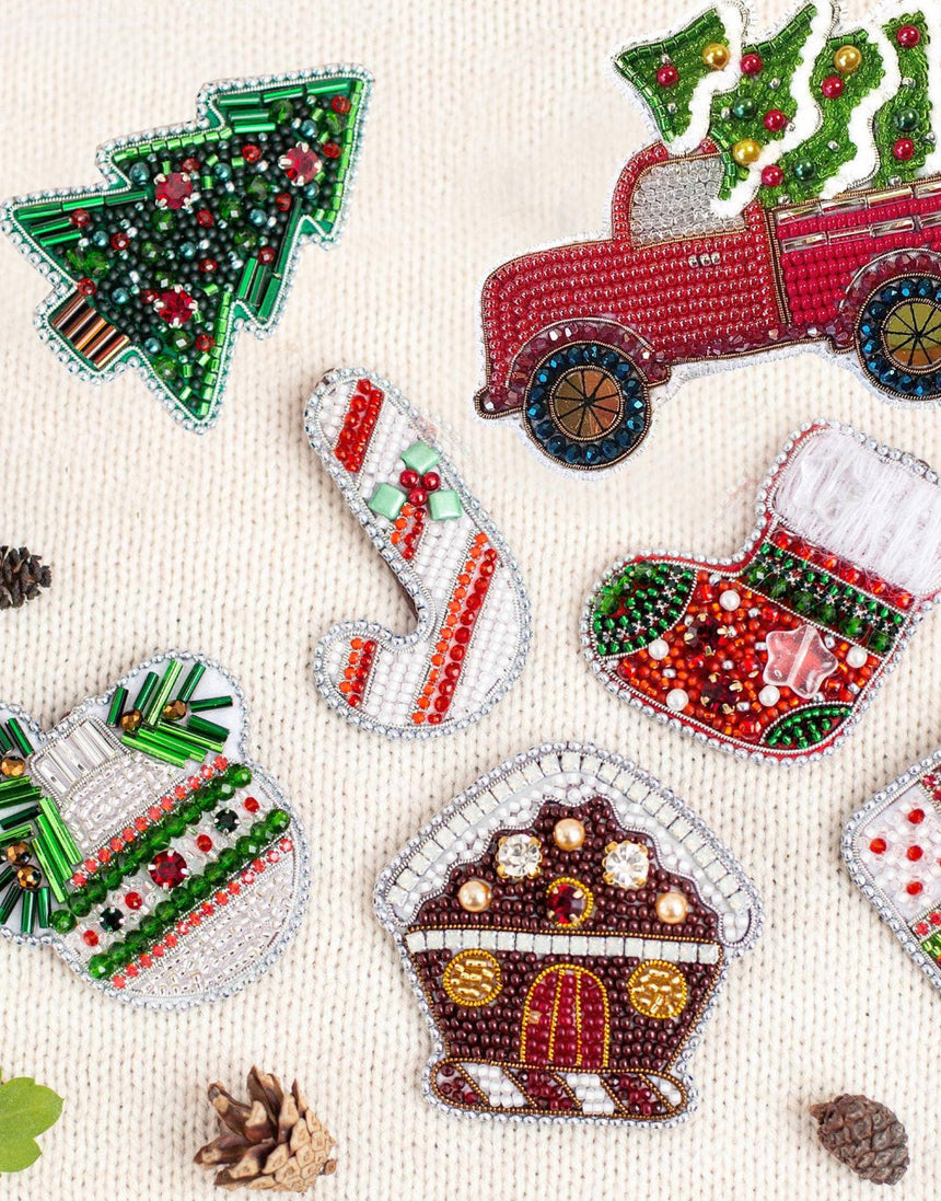 Christmas Truck with Tree Beaded Embroidery Brooch/Hanging Decoration Kit