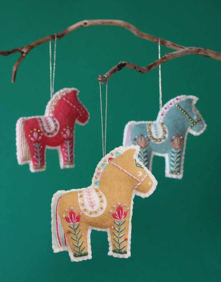 Trio of Dala Horse Ornaments Embroidered Felt Craft Kit, Sewyeah