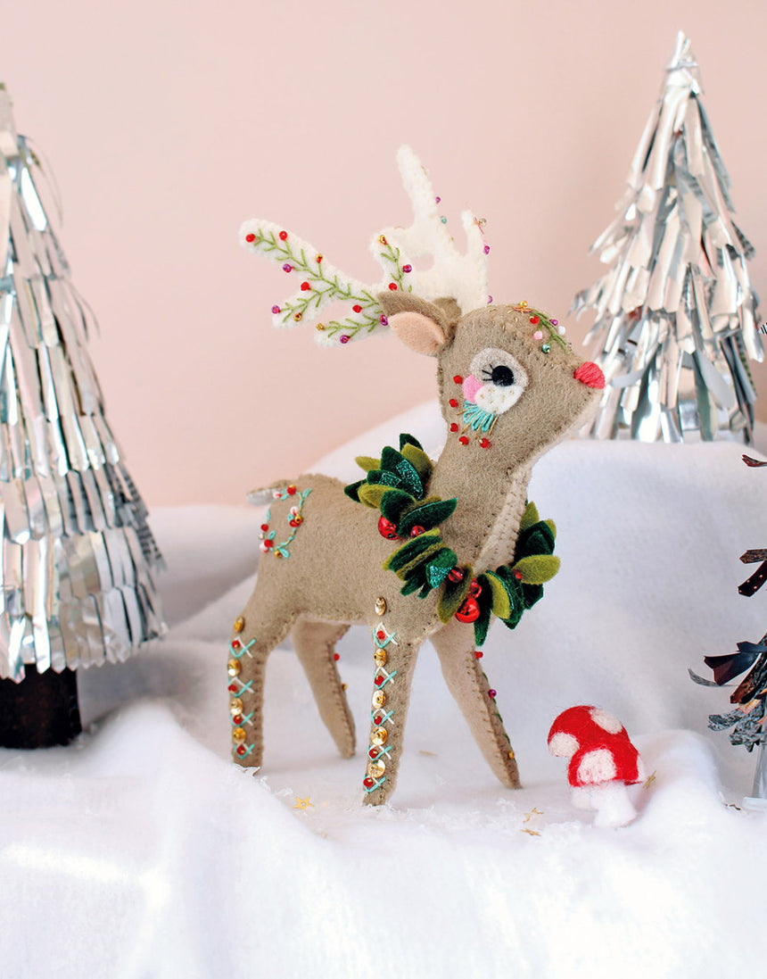 Bobbin the Deer / Reindeer Ornament Embroidery Pattern Booklet, Sewyeah