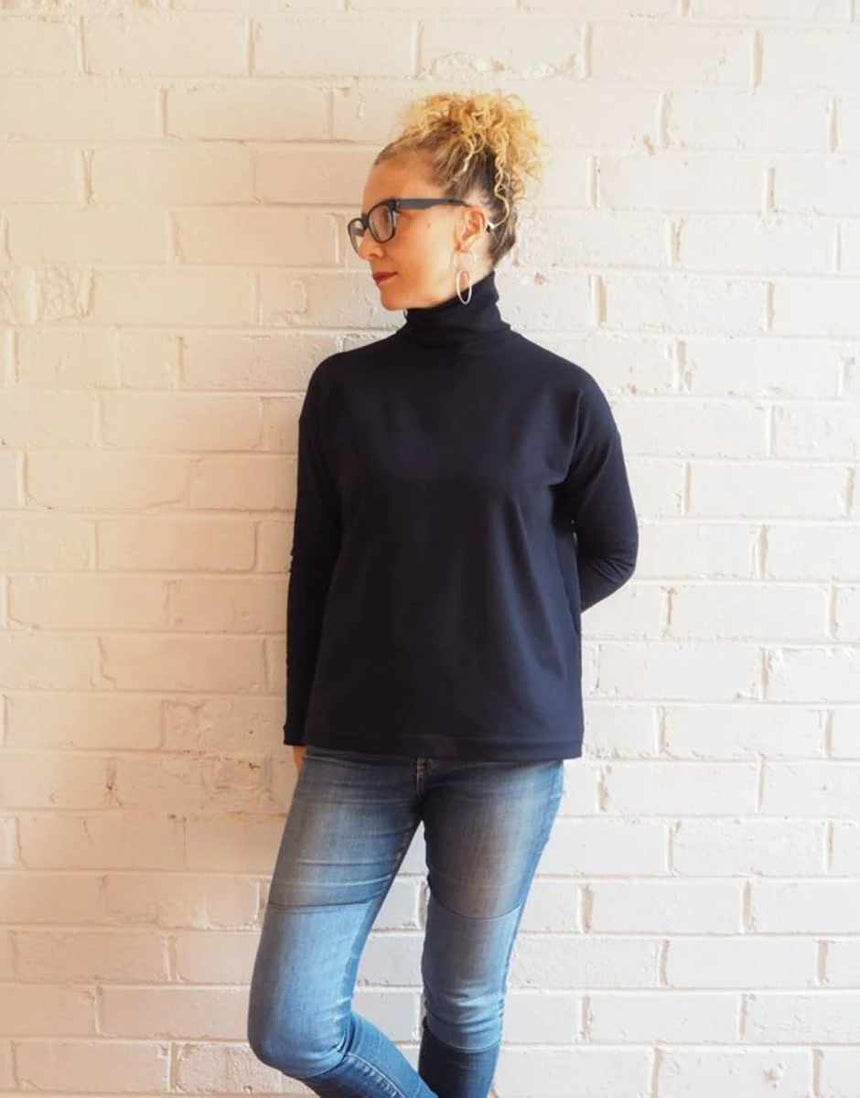 Monroe Turtleneck Top Sewing Pattern, Tessuti