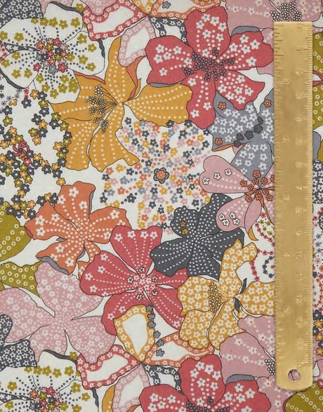 Liberty Fabrics Liberty Fabrics Tana Lawn® Classic Tana Lawn® Liberty Fabrics Tana Lawn® Mauvey A 14016