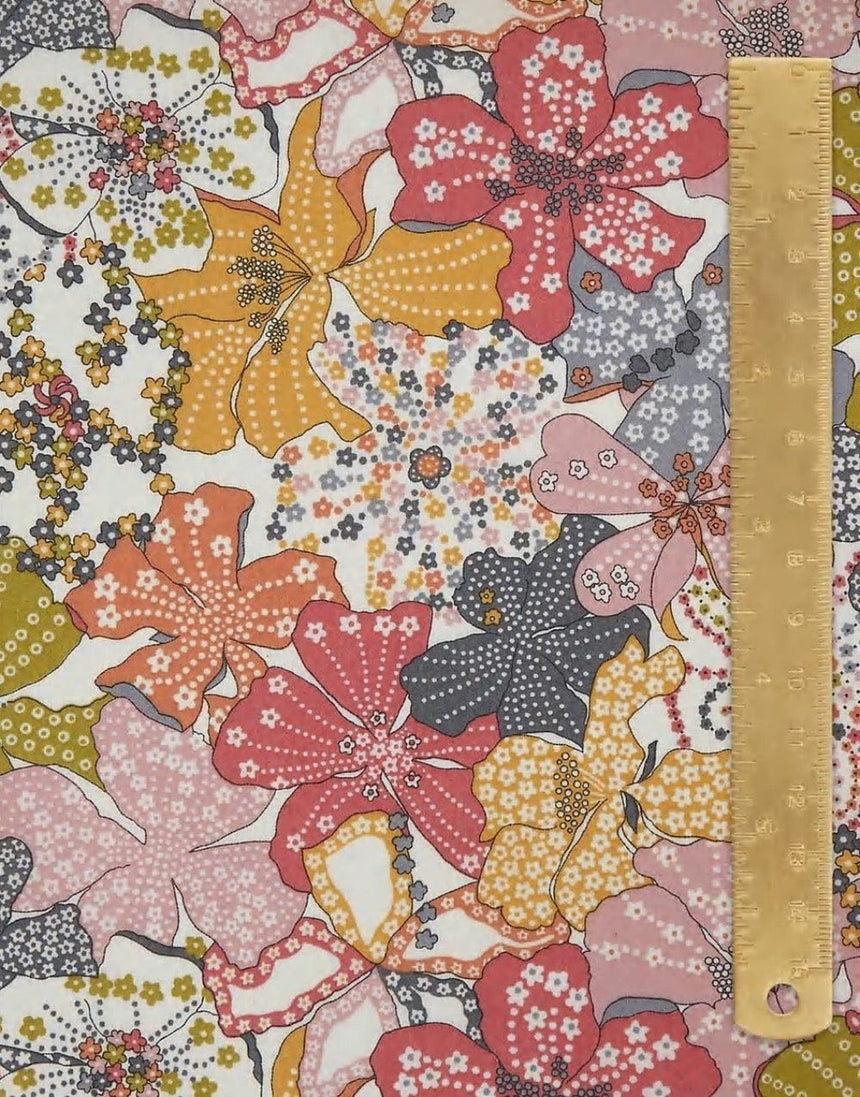 Liberty Fabrics Liberty Fabrics Tana Lawn® Classic Tana Lawn® Liberty Fabrics Tana Lawn® Mauvey A 14016