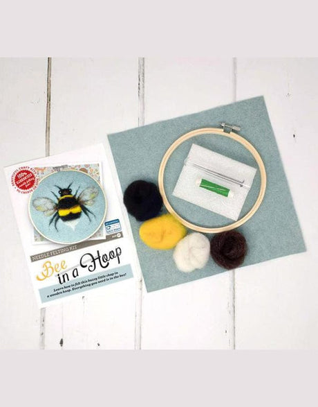 Crafty Kit Co Needle Felting Bee in a Hoop Needle Felting Kit, Crafty Kit Company 5060347382363 5060347382363