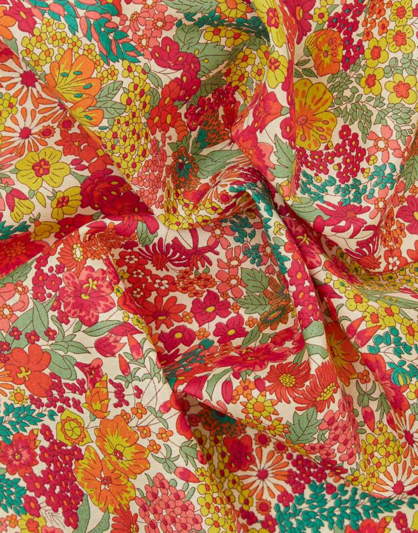 Liberty Fabrics Liberty Fabrics Tana Lawn® Classic Tana Lawn® Liberty Fabrics Tana Lawn® Margaret Annie B Reds 61884194