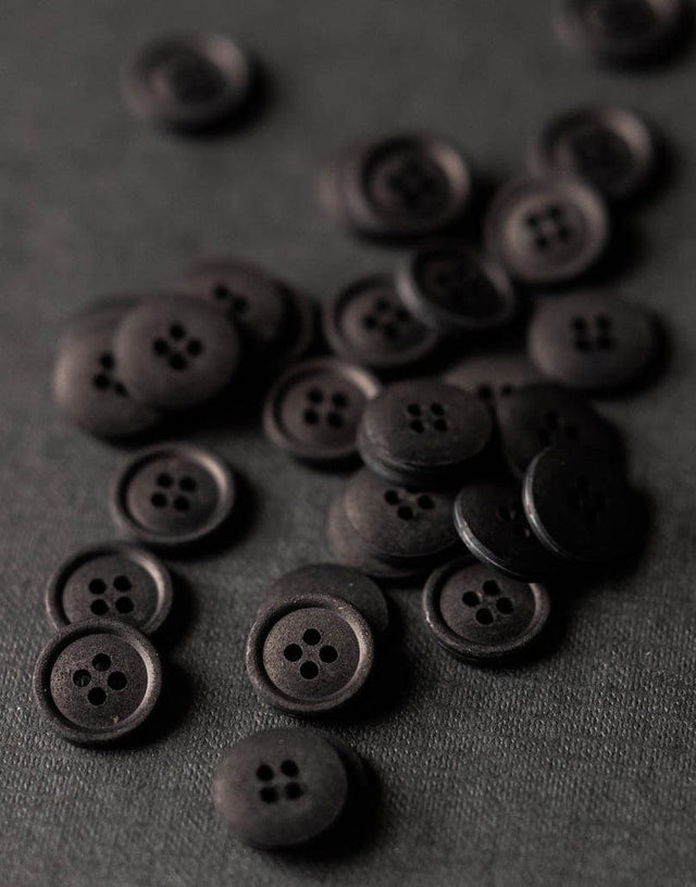 Merchant and Mills Buttons 15mm Cotton Button from Merchant & Mills, 15mm Sweeps Scrim 11264